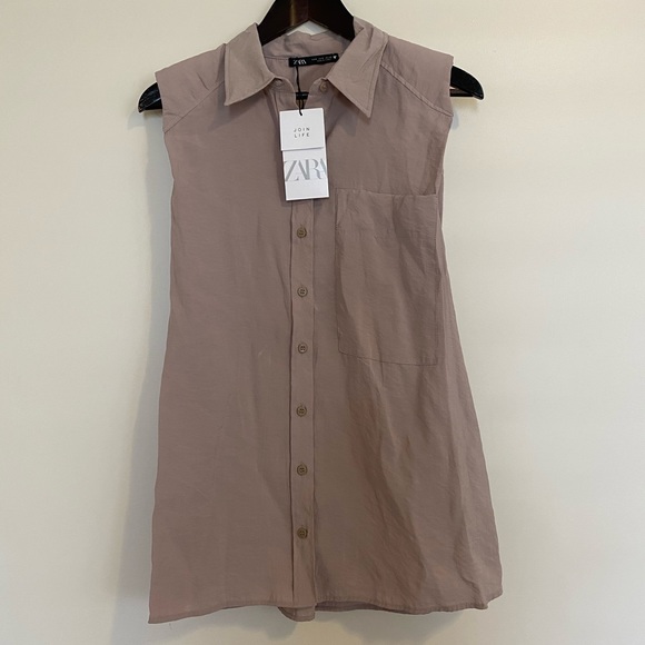 Zara Tops - NWT Zara shoulder pad sleeveless blouse